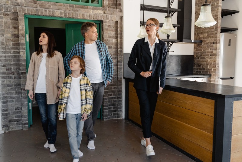 What NOT to do in an Open House as a Real Estate Agent